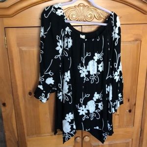 B/W flowered blouse